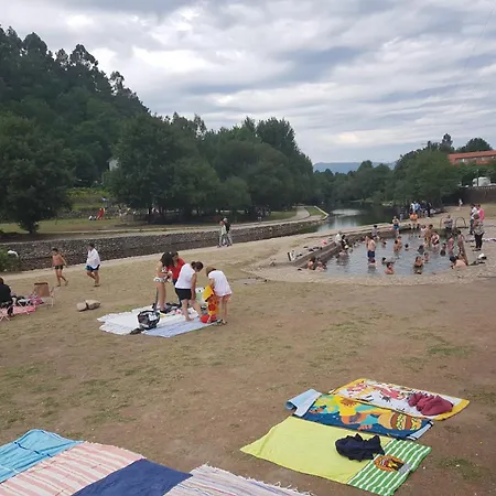 Av Lobios